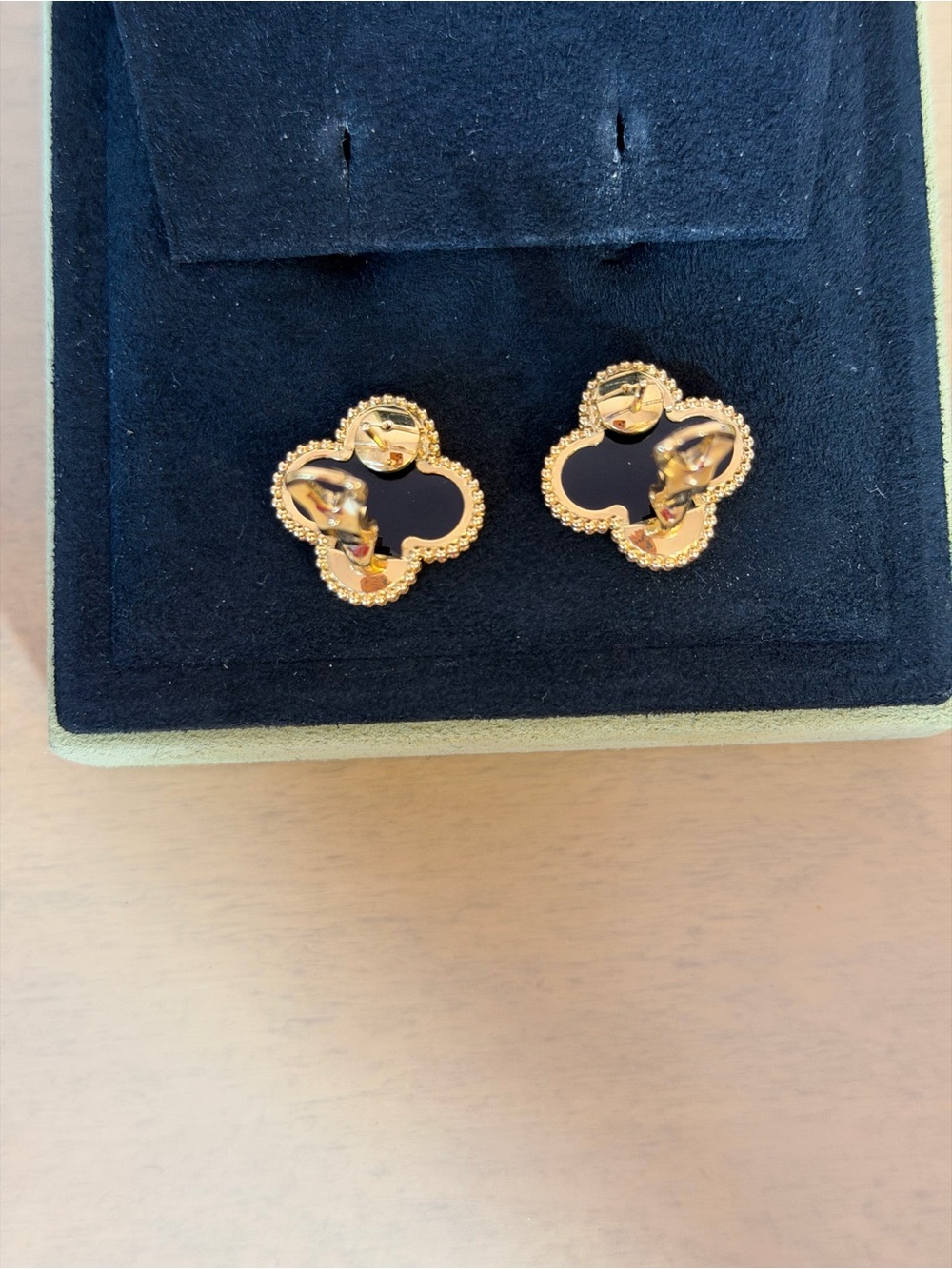 RARE Van Cleef & Arpels Magic Onyx Alhambra single motif earrings FULL SET - Picture 6 of 15